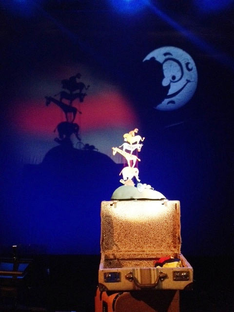 sites/default/files/2015/agenda/teatro_titere_tia_norica/enero-junio/un_trocito_de_luna.jpg