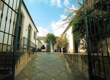 BODEGAS ÁLVARO DOMECQ