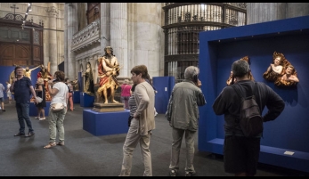 Un millar de visitantes al día desde que abrió "Traslatio Sedis"