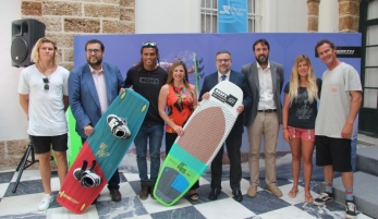 Tarifa se consolida como "meca mundial" del Kitesurf con los mundiales de Strapless y Air Games