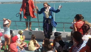 EXCURSIONES Y FIESTA PIRATA EN BARCO