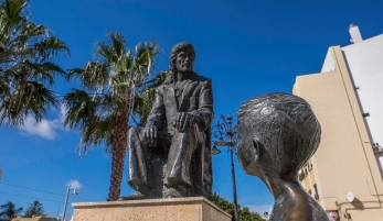 MONUMENTO A CAMARÓN DE LA ISLA