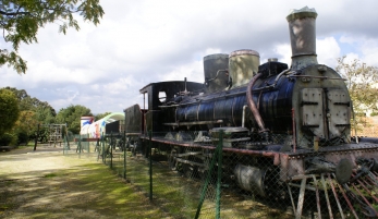 ANTIGUA MÁQUINA DE TREN