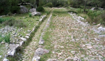 SENDERO SEÑALIZADO LA CALZADA ROMANA