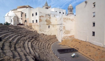 APRENDER HISTORIA EN EL TEATRO ROMANO DE CÁDIZ